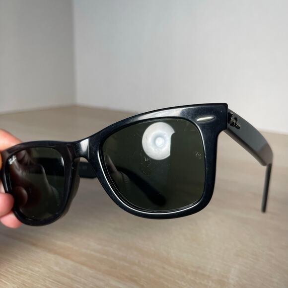 Ray-Ban RB2140 901 Wayfarer Sunglasses Polished Black 50-22 Italy - Picture 9 of 13